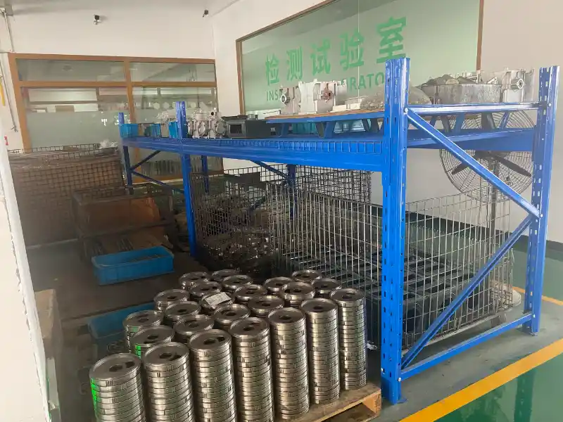 LPG pump with motor